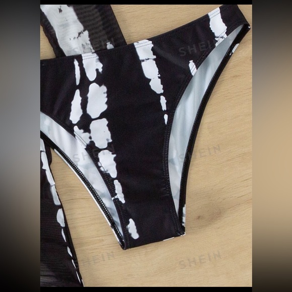 NEW Women's 3 Piece Bikini & Drawstring Cover Up Set- Sz Lg - Picture 5 of 9